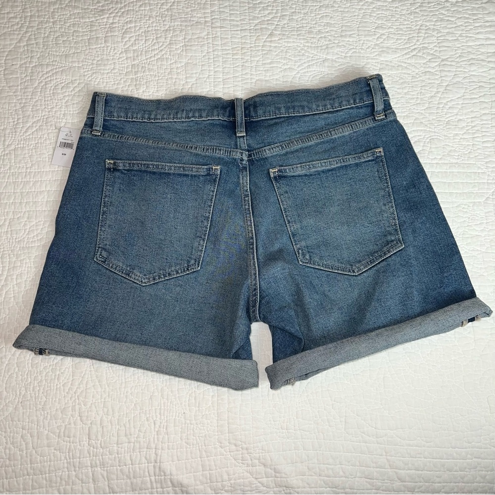 GAP Denim 5” Short Medium Indigo Wash NWT Sz 8/29 - Picture 3 of 11